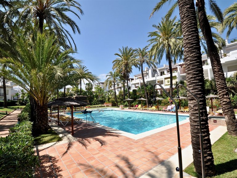 Ático dúplex en venta en San Pedro de Alcántara 1