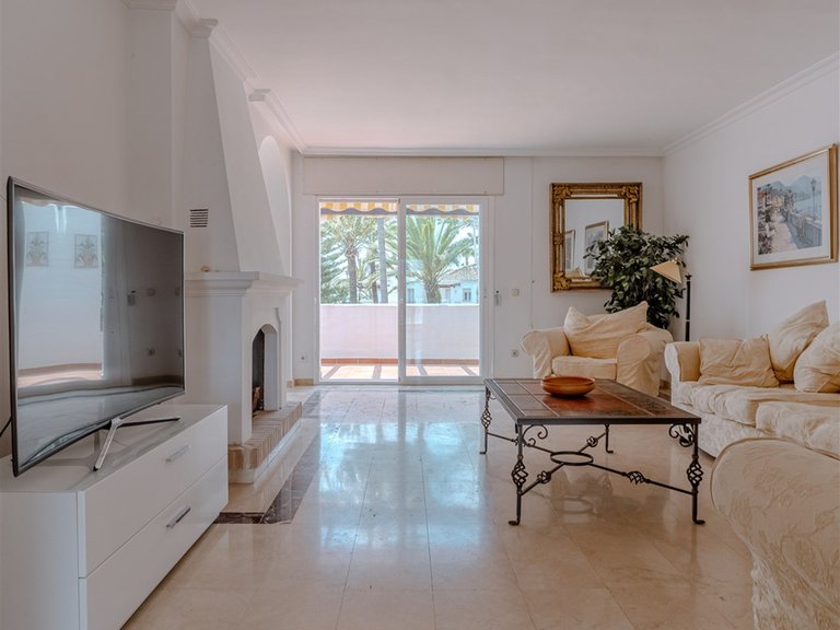 Ático dúplex en venta en San Pedro de Alcántara 5