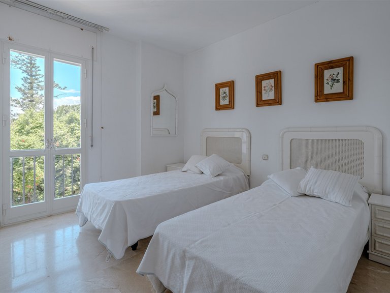 Ático dúplex en venta en San Pedro de Alcántara 7