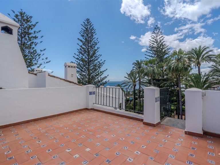 Ático dúplex en venta en San Pedro de Alcántara 3