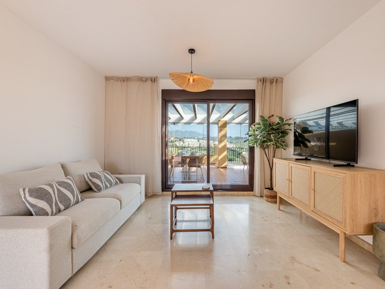 Elegant penthouse med stor terrass och panoramautsikt över golfbanan i Urb. Hercesa Calanova Golf 3