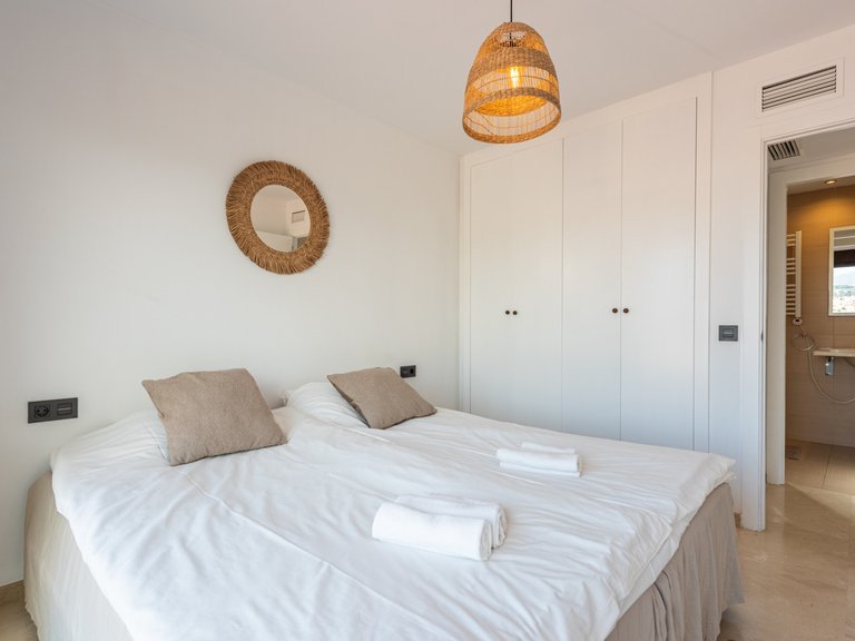 Elegant penthouse med stor terrass och panoramautsikt över golfbanan i Urb. Hercesa Calanova Golf 19