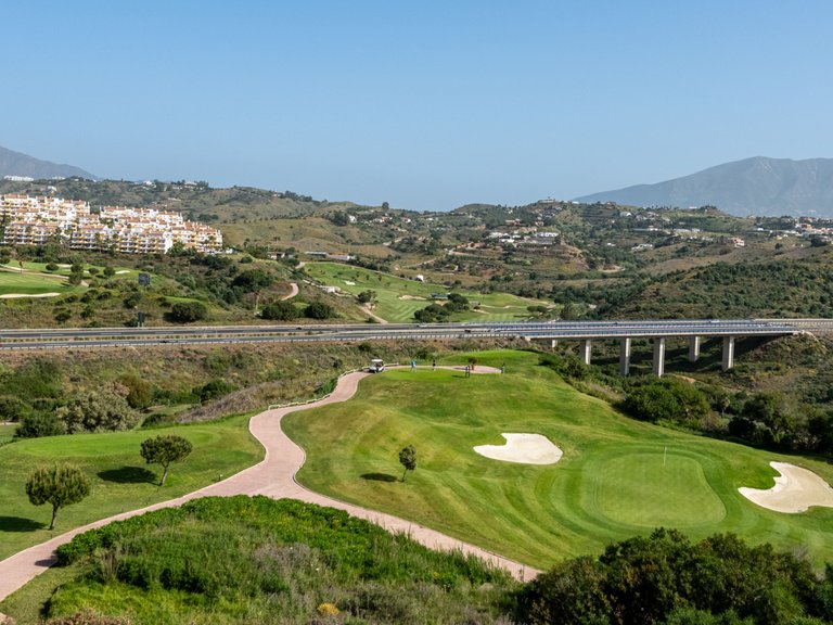 Elegant penthouse med stor terrass och panoramautsikt över golfbanan i Urb. Hercesa Calanova Golf 11