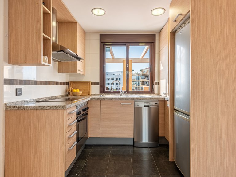 Elegant penthouse med stor terrass och panoramautsikt över golfbanan i Urb. Hercesa Calanova Golf 8