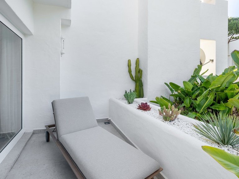 Apartment for Sale in Marbella, Malaga, Marbella Golden Mile 15
