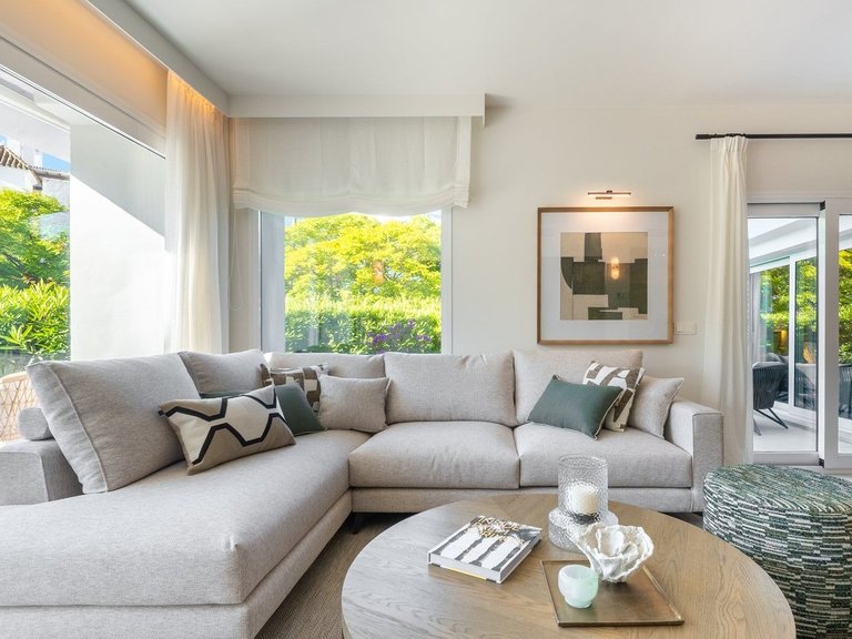 Apartment for Sale in Marbella, Malaga, Marbella Golden Mile 24