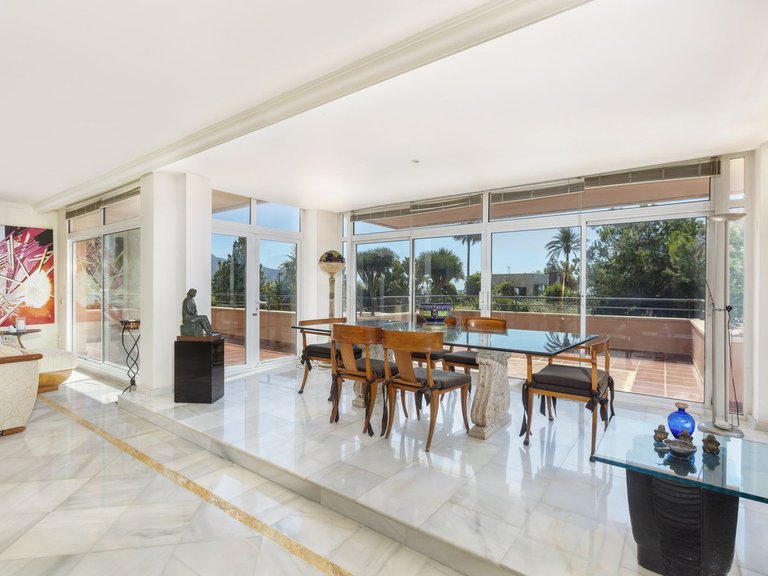 Apartment for Sale in Marbella, Malaga, Nueva Andalucia 4