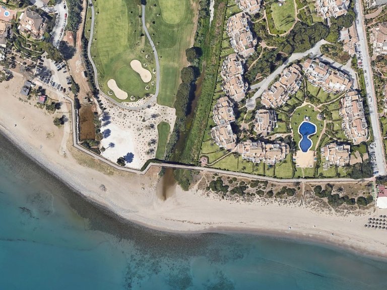 Apartment for Sale in Marbella, Malaga, Marbella Este 33