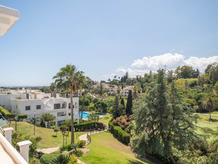 Apartment for Sale in Benahavis, Malaga, La Quinta 24