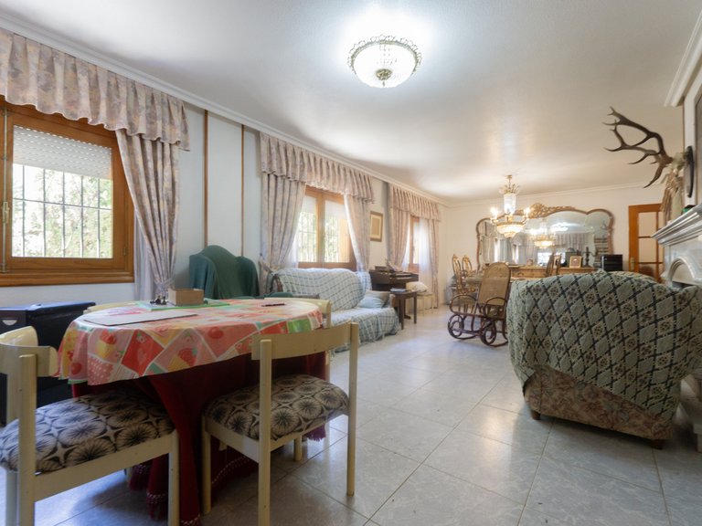 Villa for sale in Torrevieja, Alicante 1