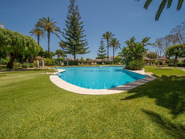 Apartment for Sale in Marbella, Malaga, Nueva Andalucia 1