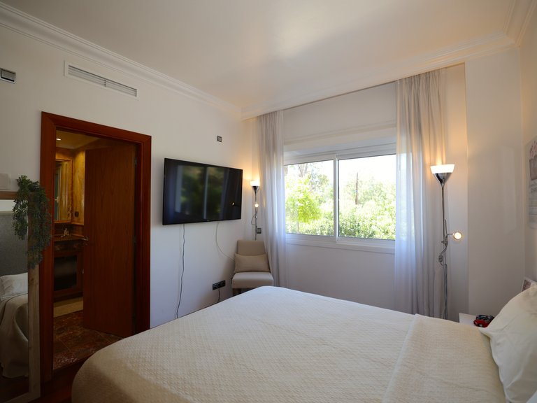 Apartment for Sale in Marbella, Malaga 37