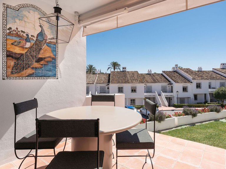 Apartment for Sale in Marbella, Malaga, Nueva Andalucia 15