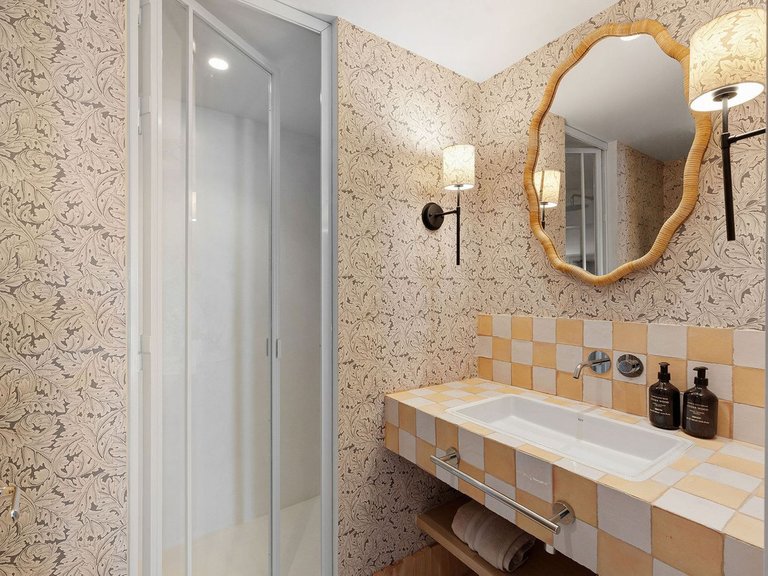 Apartment for Sale in Marbella, Malaga, Nueva Andalucia 18