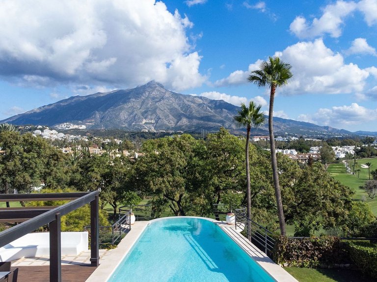 Villa for Sale in Marbella, Malaga 37