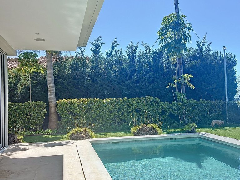 Villa for Sale in Marbella, Malaga, Nueva Andalucia 5
