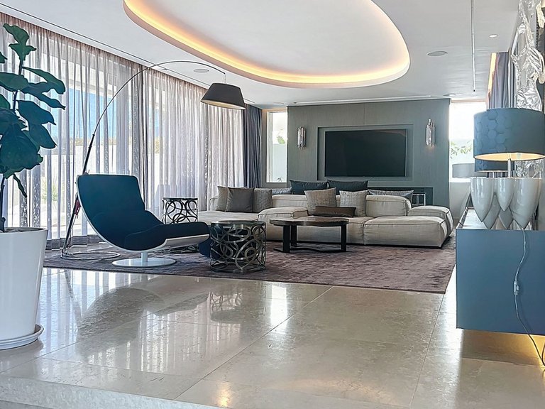 Villa for Sale in Marbella, Malaga, Nueva Andalucia 22