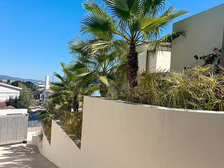 Villa for Sale in Marbella, Malaga, Nueva Andalucia 9