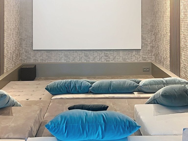 Villa for Sale in Marbella, Malaga, Nueva Andalucia 45