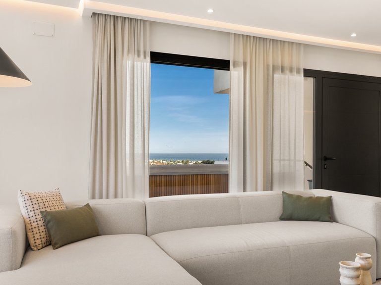 Apartment for Sale in Marbella, Malaga, Nueva Andalucia 16