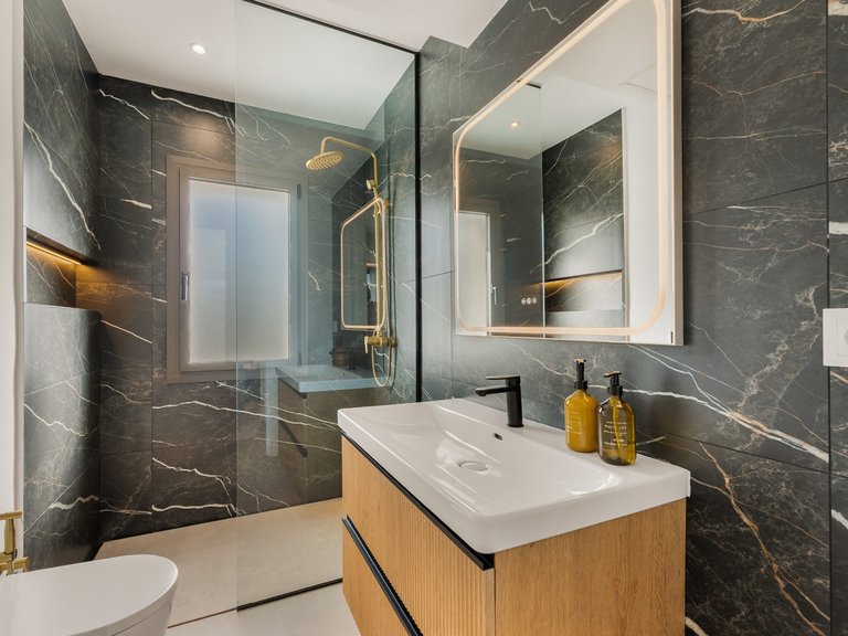 Apartment for Sale in Marbella, Malaga, Nueva Andalucia 12
