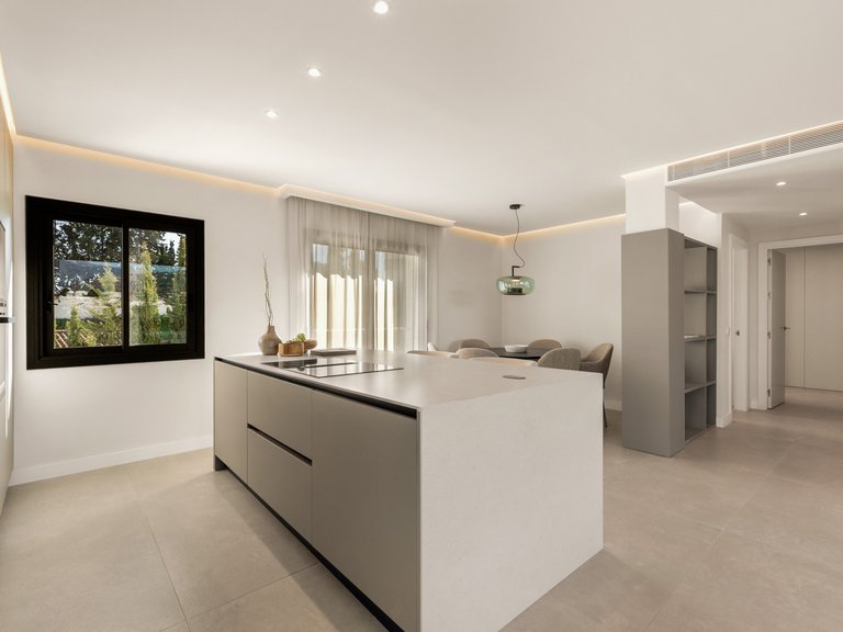 Apartment for Sale in Marbella, Malaga, Nueva Andalucia 20