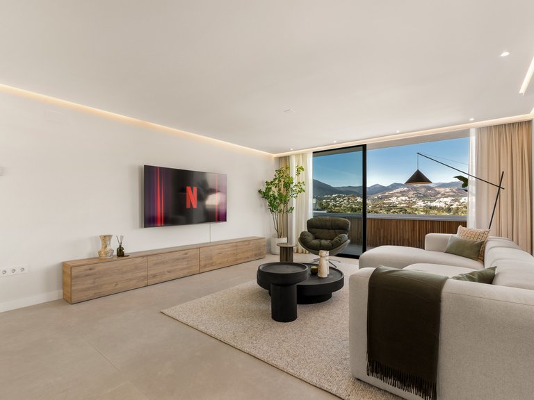Apartment for Sale in Marbella, Malaga, Nueva Andalucia 15