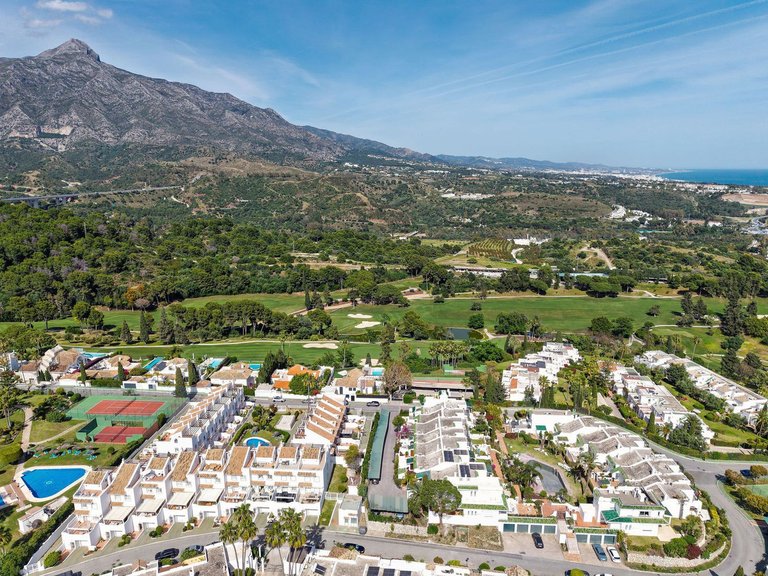 Town House for Sale in Marbella, Malaga, Nueva Andalucia 42