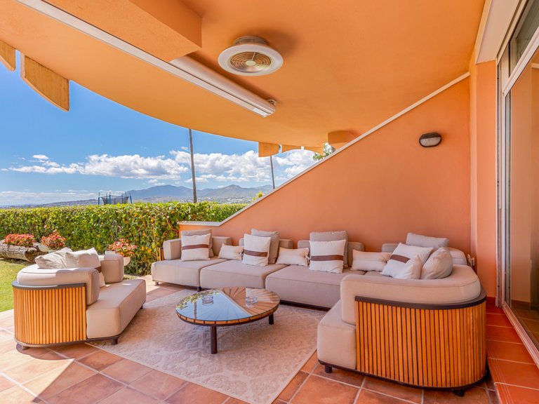 Apartment for Sale in Marbella, Malaga, Nueva Andalucia 9