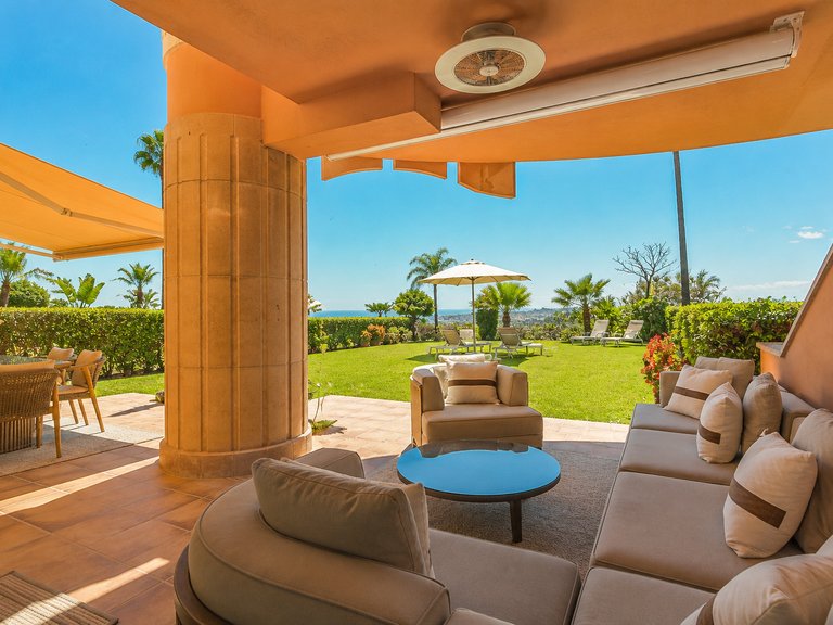 Apartment for Sale in Marbella, Malaga, Nueva Andalucia 1