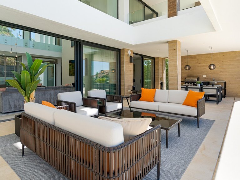 Villa for Sale in Benahavis, Malaga, La Alqueria 10