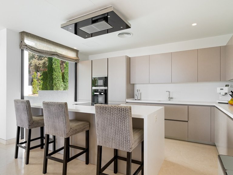 Villa for Sale in Benahavis, Malaga, La Alqueria 7