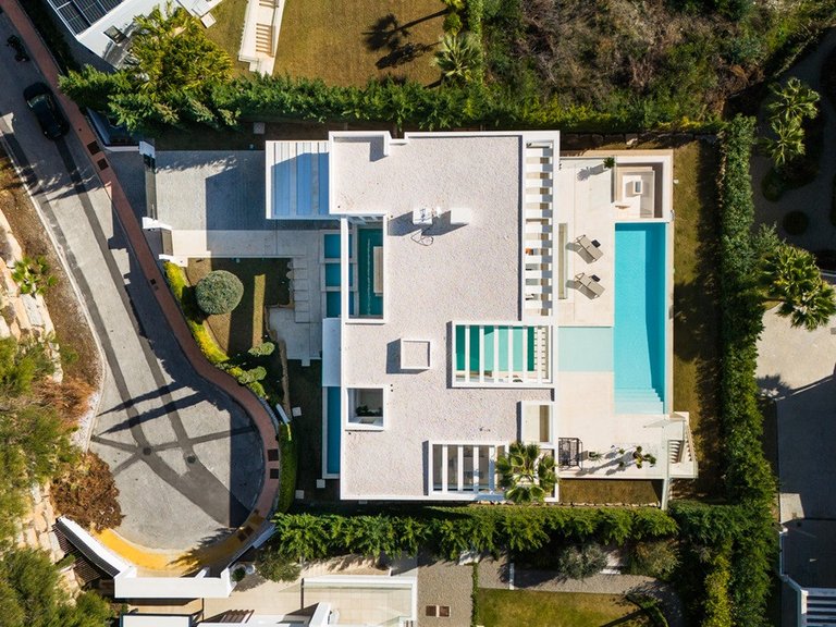 Villa for Sale in Benahavis, Malaga, La Alqueria 13