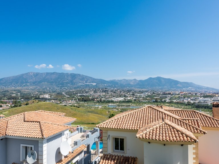 Villa for sale in Mijas Costa, Malaga 30