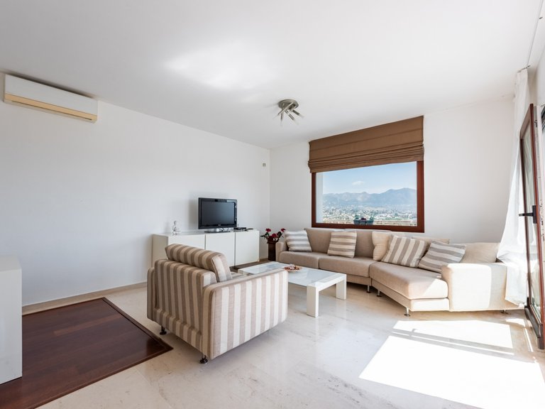 Villa for sale in Mijas Costa, Malaga 8