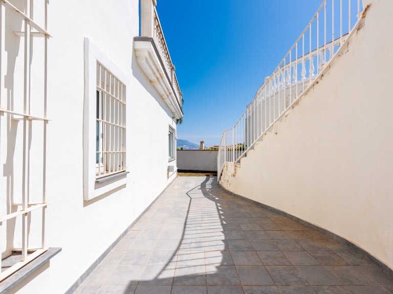 Villa for sale in Mijas Costa, Malaga 25