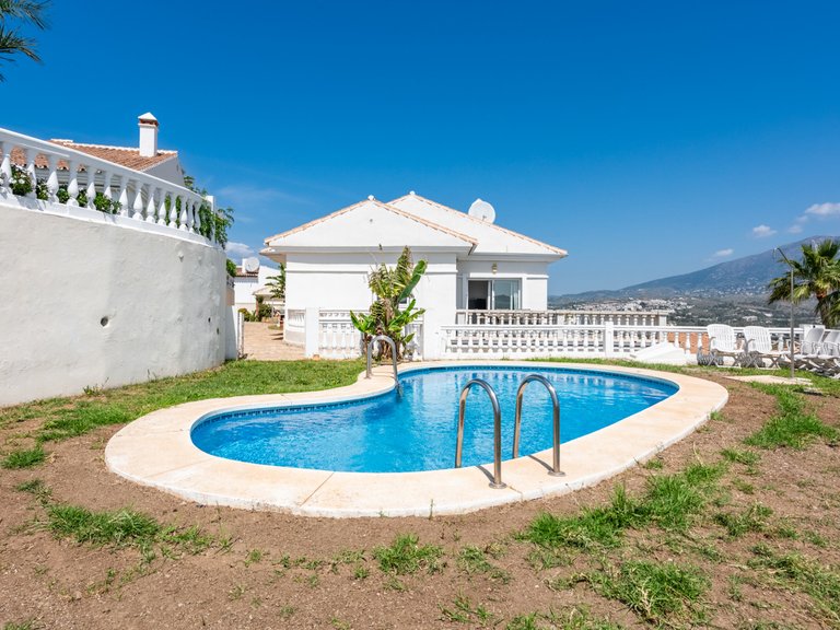 Villa for sale in Mijas Costa, Malaga 32