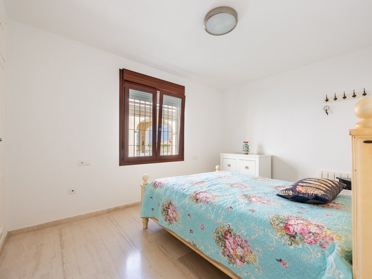 Villa for sale in Mijas Costa, Malaga 18