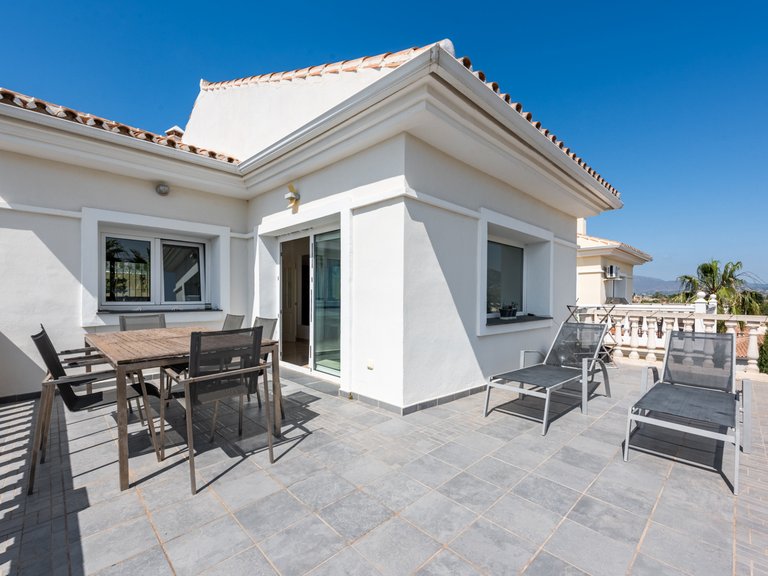 Villa for sale in Mijas Costa, Malaga 1