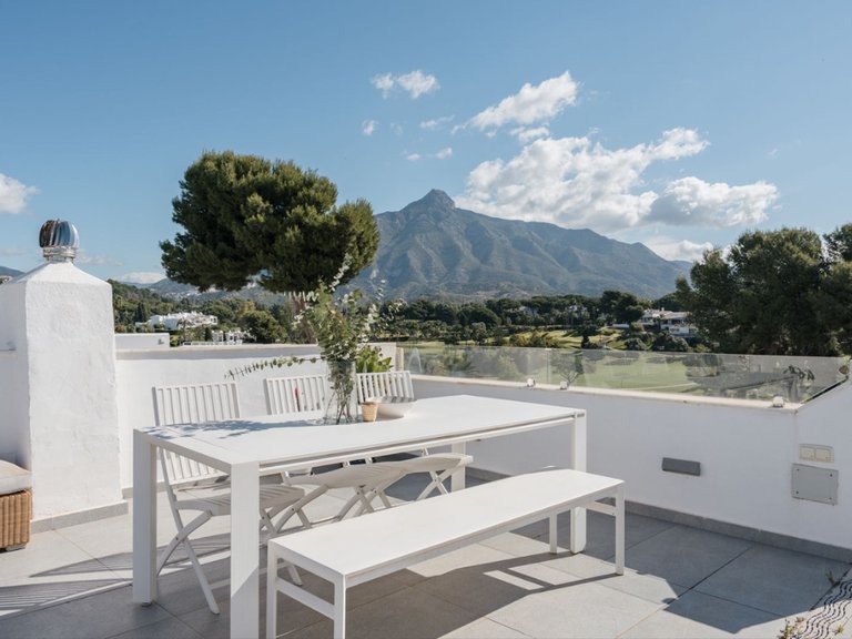 Penthouse for Sale in Marbella, Malaga 1