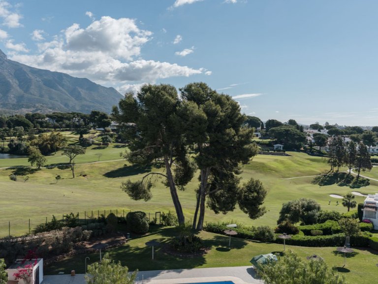 Penthouse for Sale in Marbella, Malaga 12