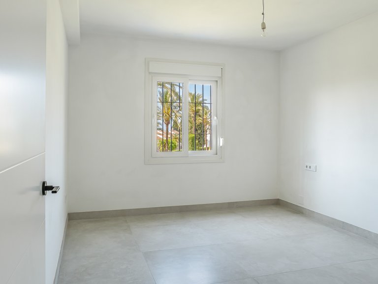 Apartment for Sale in Marbella, Malaga 16