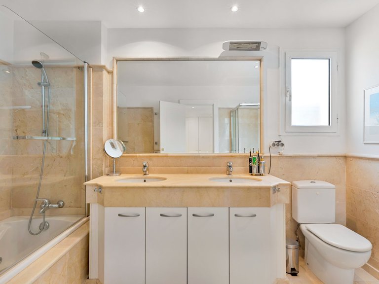 Town House for Sale in San Pedro De Alcantara, Malaga 20