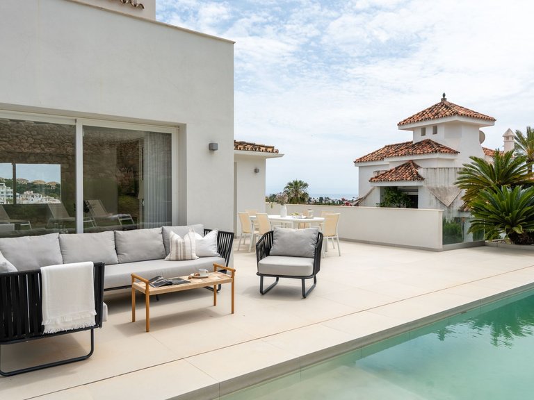 Villa for Sale in Marbella, Malaga, Nueva Andalucia 25