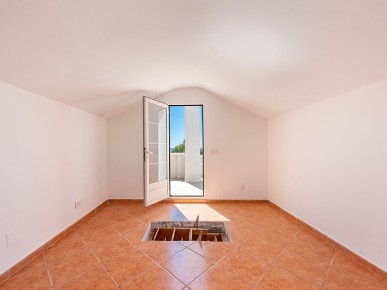 Exklusive Villa in Estepona – Meer- und Bergblick in fußläufiger Entfernung zur Altstadt und zum Strand. 18