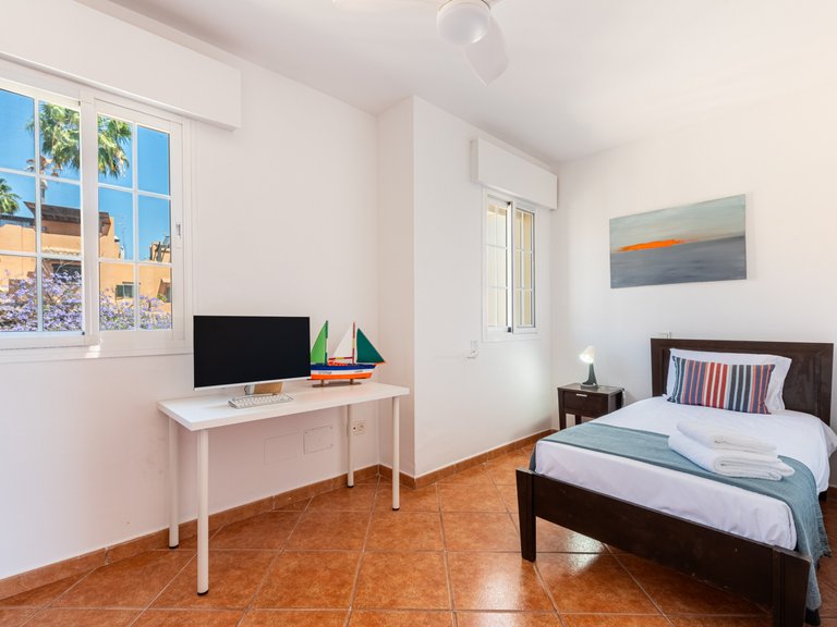 Exklusive Villa in Estepona – Meer- und Bergblick in fußläufiger Entfernung zur Altstadt und zum Strand. 20