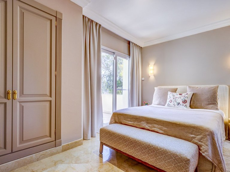 Town House for Sale in Marbella, Malaga 21