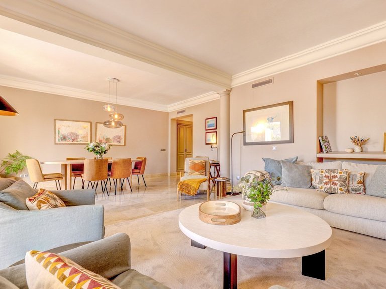Town House for Sale in Marbella, Malaga 17