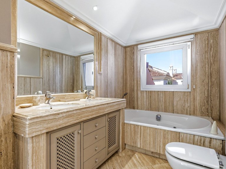 Town House for Sale in Marbella, Malaga 44