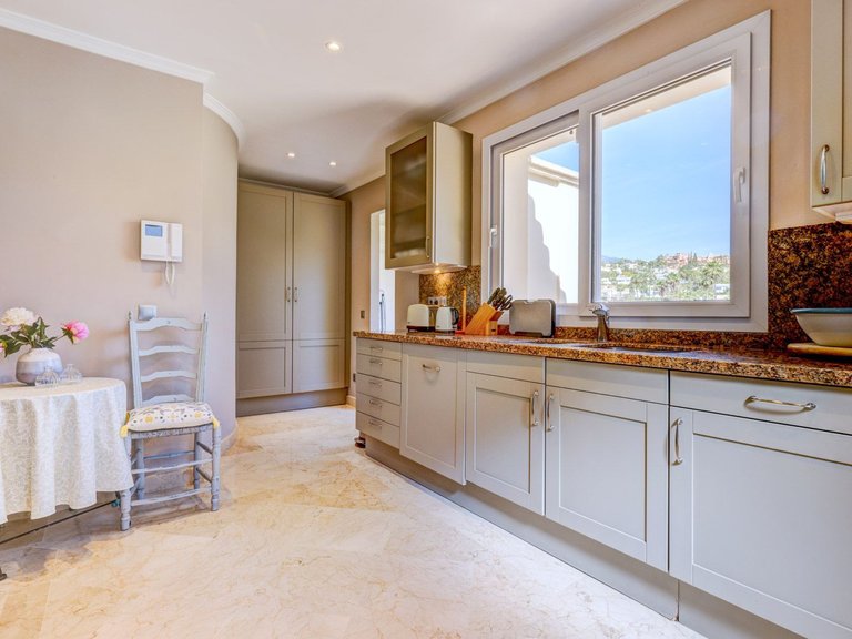 Town House for Sale in Marbella, Malaga 27